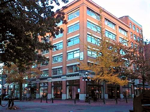Abbott St. 134 001