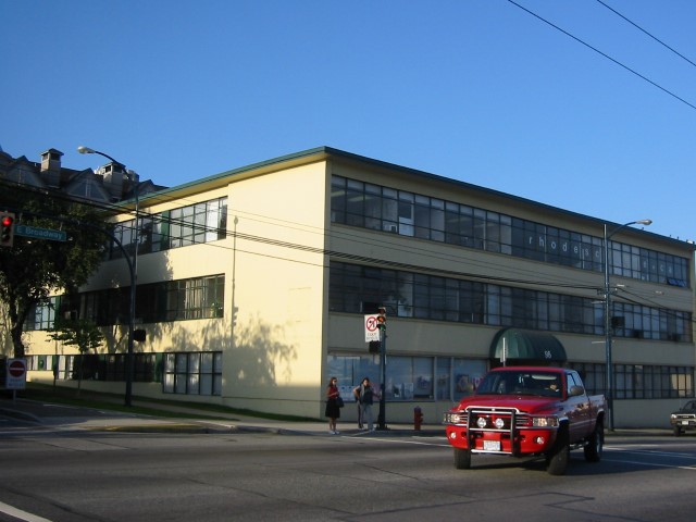 Broadway E 96 001 (Small)