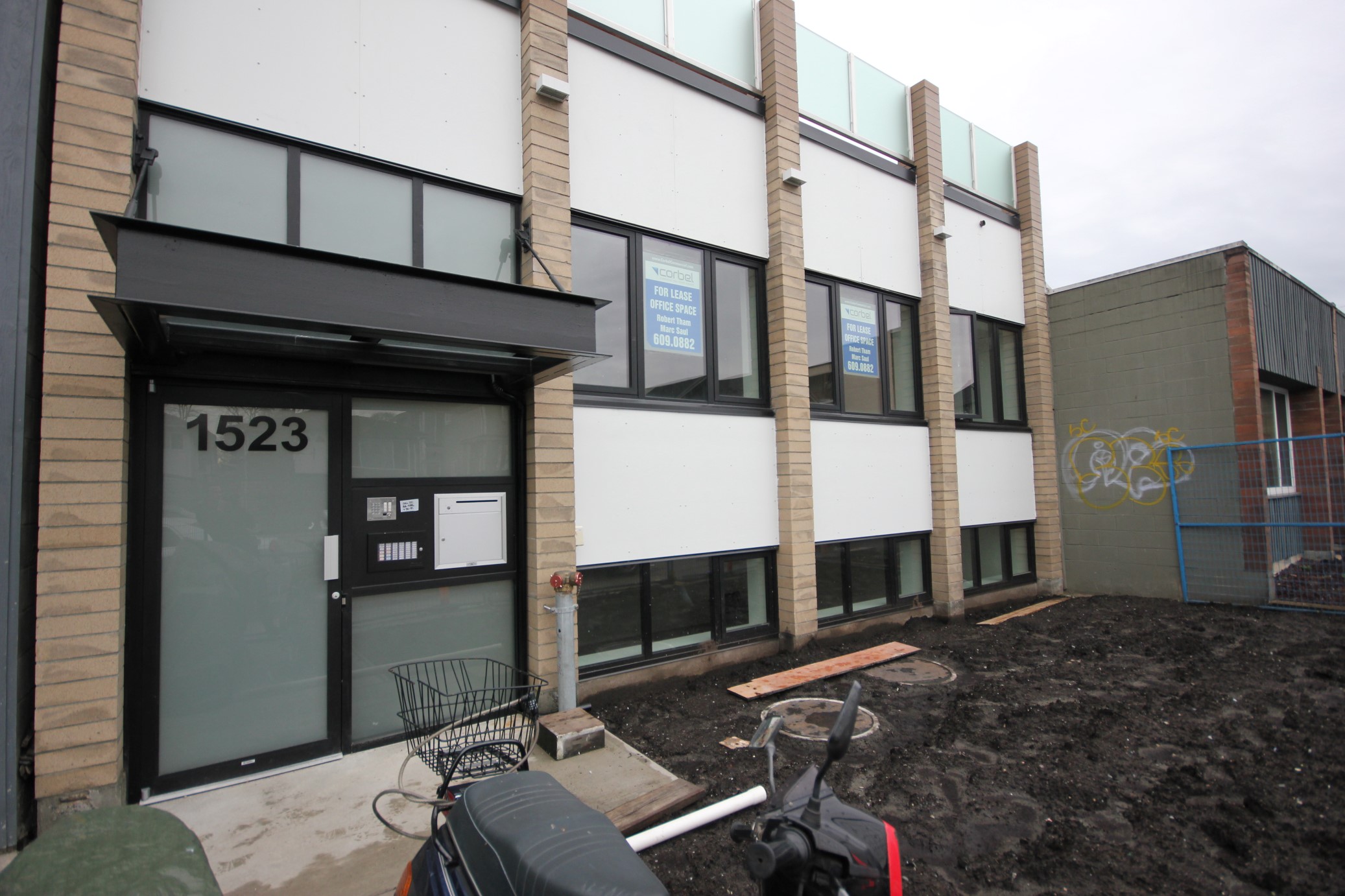 Pender St 1523