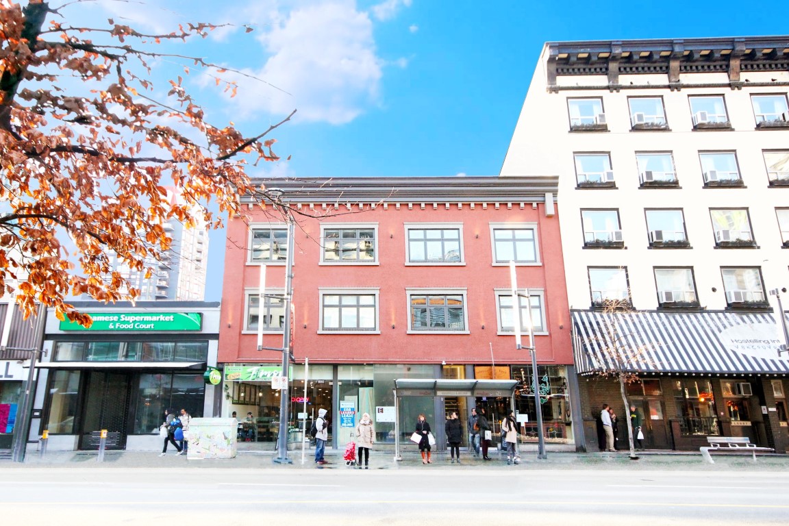 Granville St. 1033_02_2 - Small