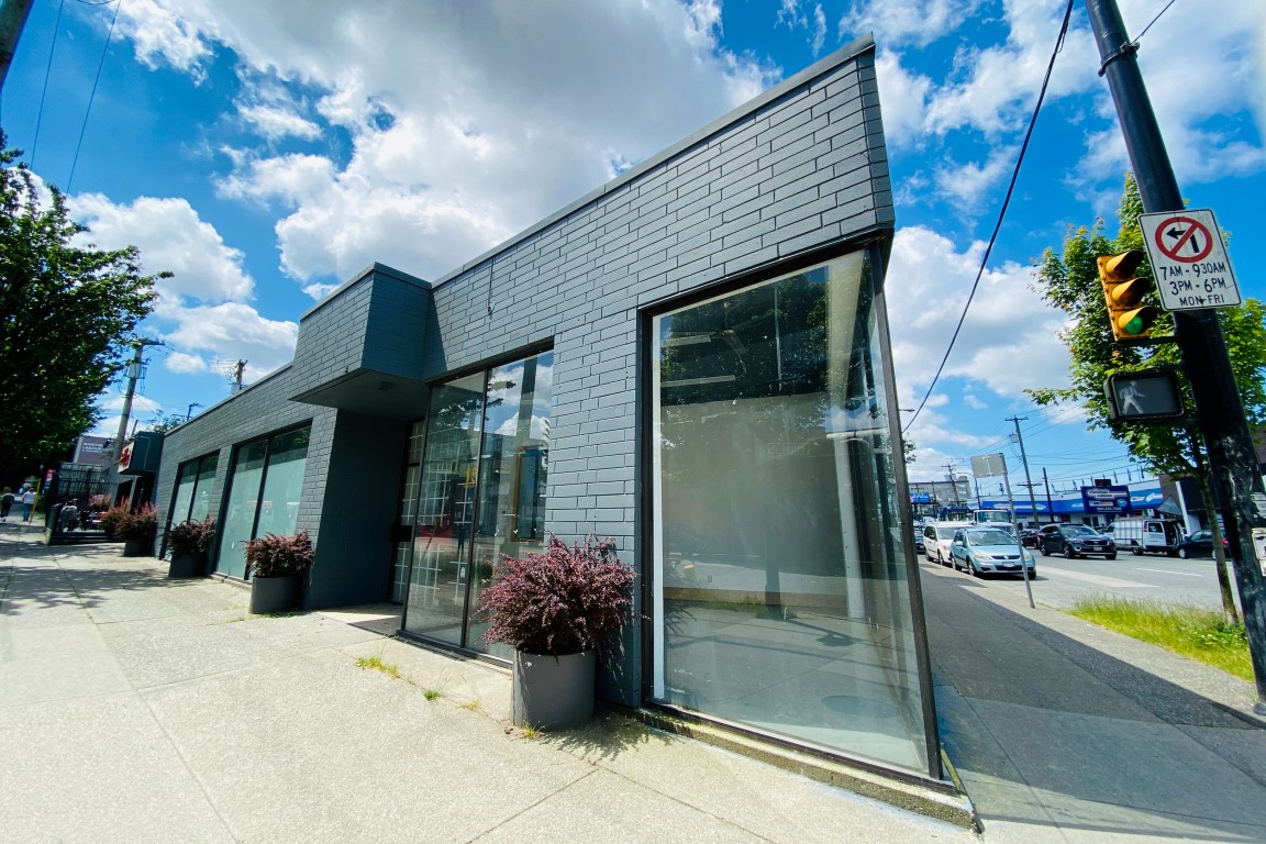 Victoria Dr. 15_Ext_04