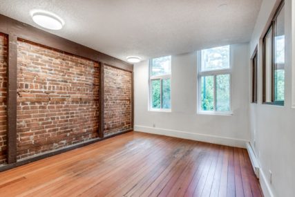For Lease 234 Abbott Street