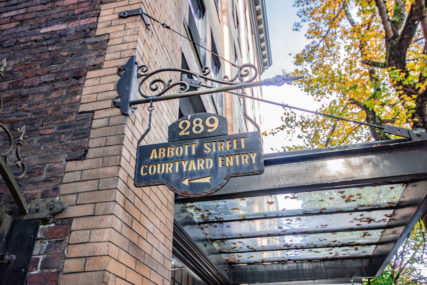 289 Abbott Street