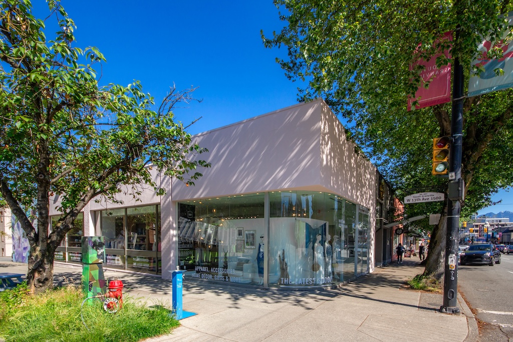 Granville St. 2899_Ext_01
