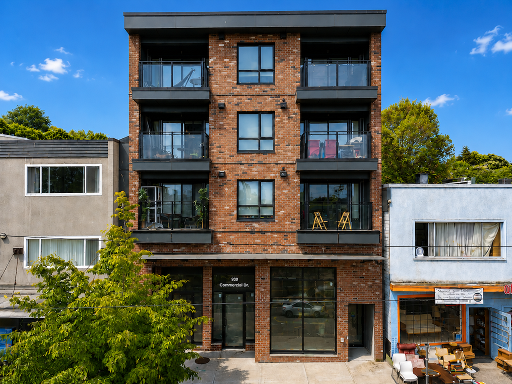Commercial Dr. 938_Ext_02_2